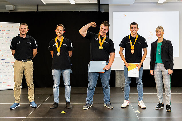 Thomas Zurfluh, Mattia Porta, Lars Rotach, Romain Giuriani, Nationalrätin Diana Gutjahr